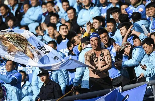 王健林一直在支持大连足球吗,王健林大连万达