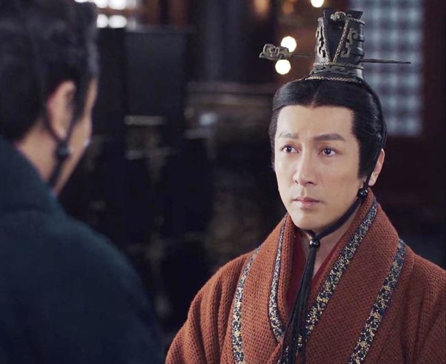 油腻、一脸褶子，这六位大龄男星非要尬演少年，求求你们放过观众