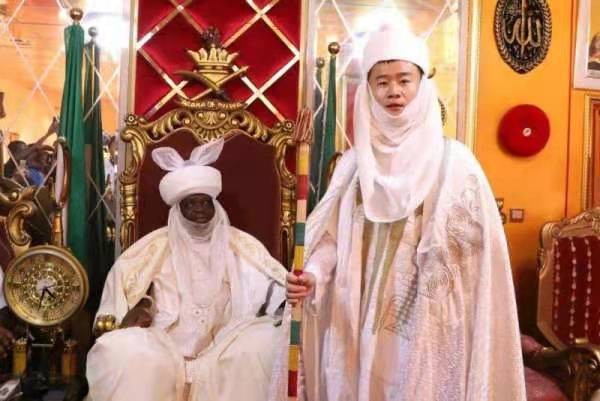 两年前河南小伙意外当非洲酋长，封地百亩老婆随便娶，如今已回国