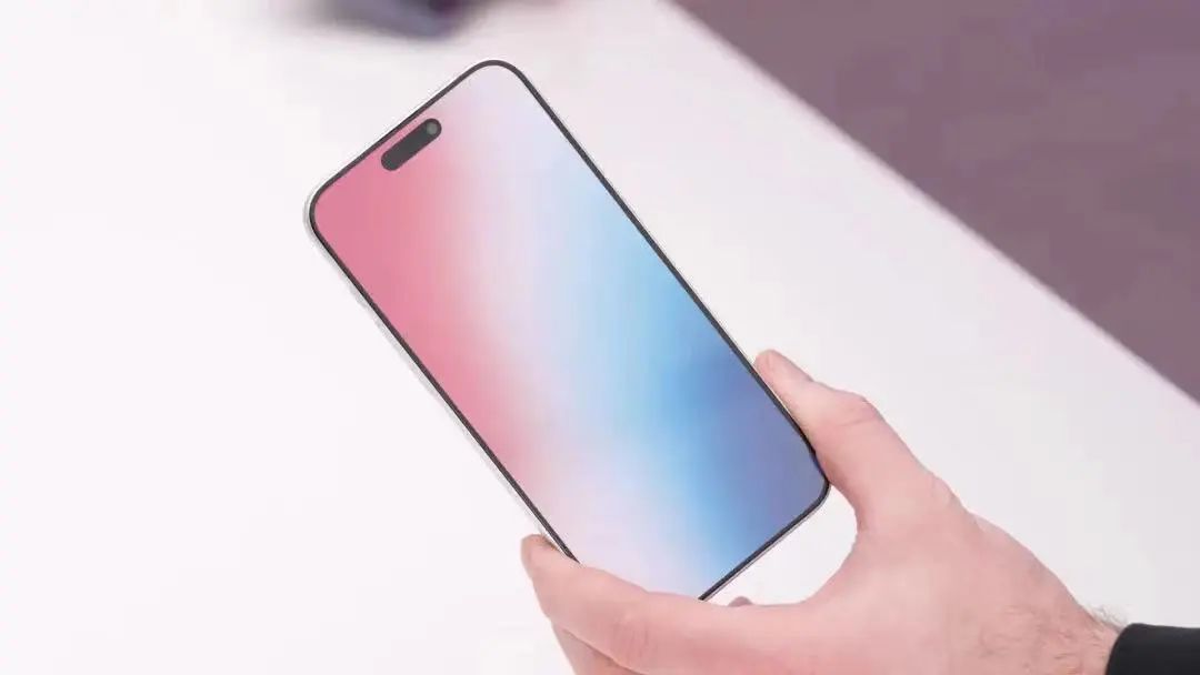 iPhone15「真机」提前上手！颜值炸裂，更薄更耐摔
