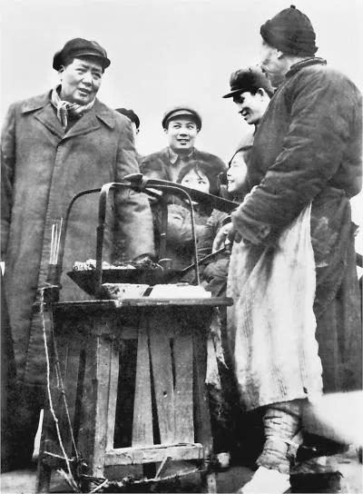 毛*东泽**写了一首名词，杨开慧：这首词真好，就是前几句太苍凉了