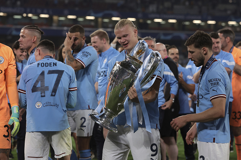 曼城三冠王哈兰德,曼城三冠王后哈兰德身价