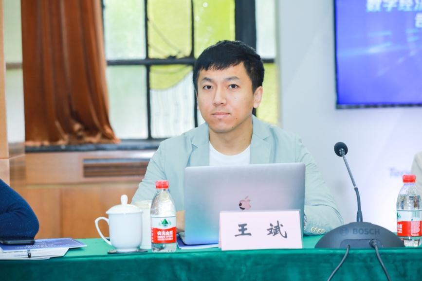 游戏外挂可行性分析,游戏外挂是违法的吗