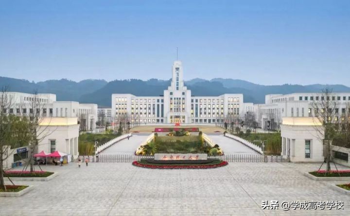 四川高校数量及分布,四川的高校排名及所在地区