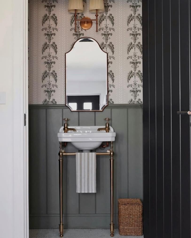 高级感原木风客厅设计,英国女子装修新房