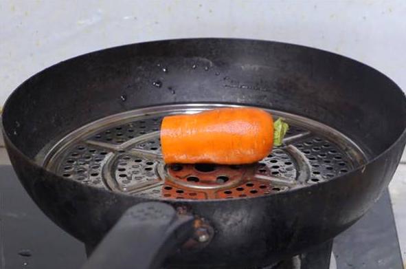 一根胡萝卜清理油烟机油污妙招,不管油烟机多脏只需一根胡萝卜