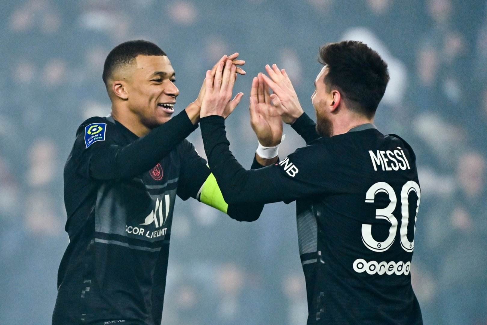 是否合理？外媒公布五大联赛最佳阵容，姆巴佩领衔，梅西争议入选