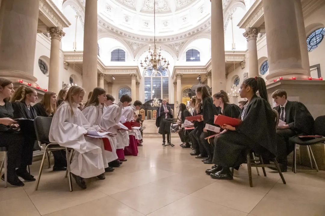 英国私校课外活动,英国私校英语课程