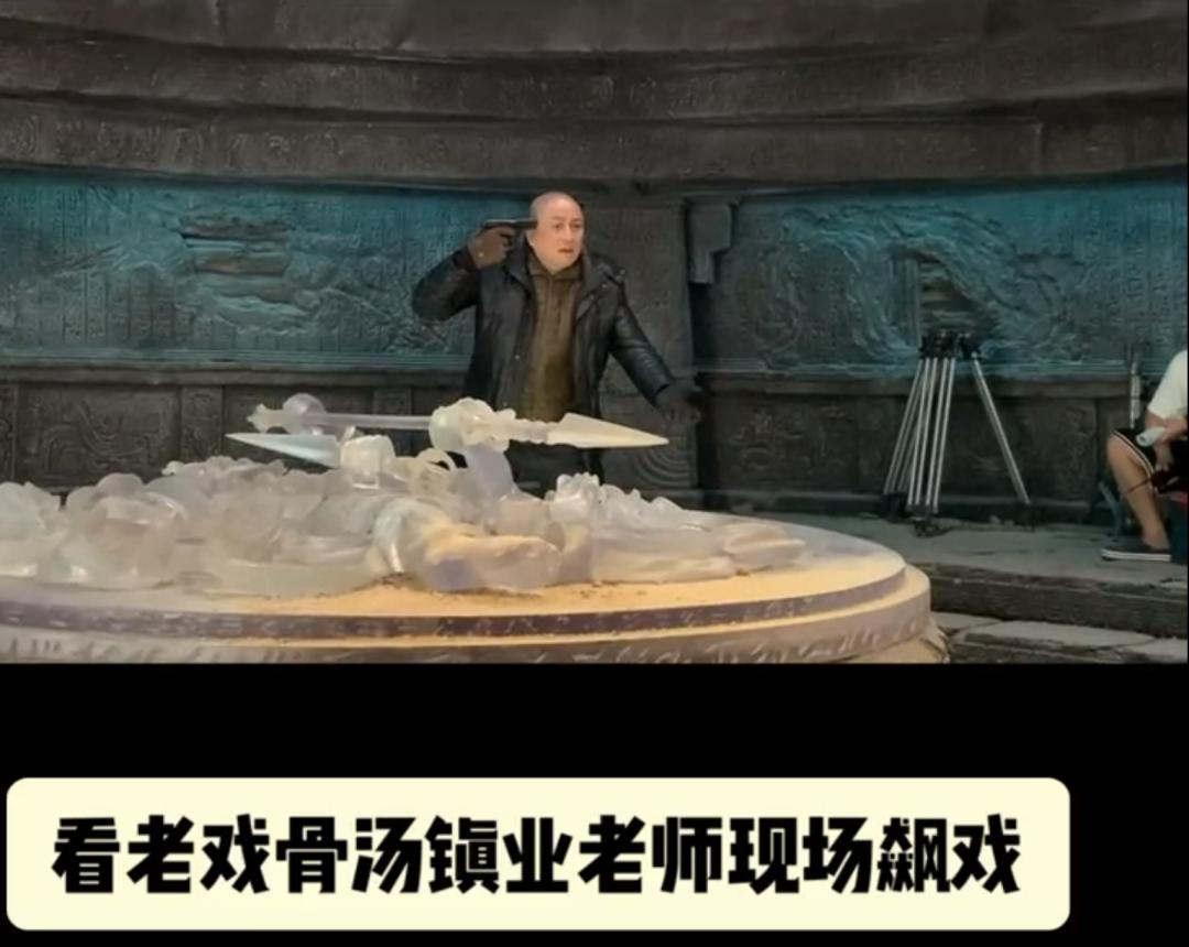 潘粤明张雨绮鬼吹灯花絮,昆仑神宫潘粤明张雨绮高甜