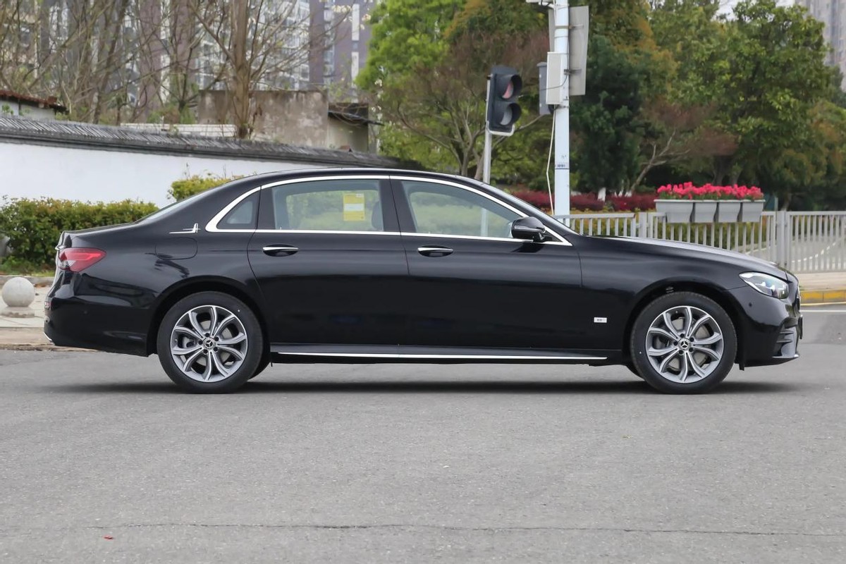 同样价钱奥迪a6l和奔驰c,奔驰c和奥迪a6l怎么选