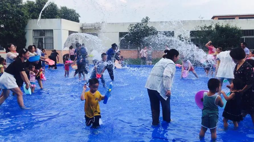 限定“蜜”籍请查收！夏yeah派对，来碧湖万达邂逅N种心动瞬间