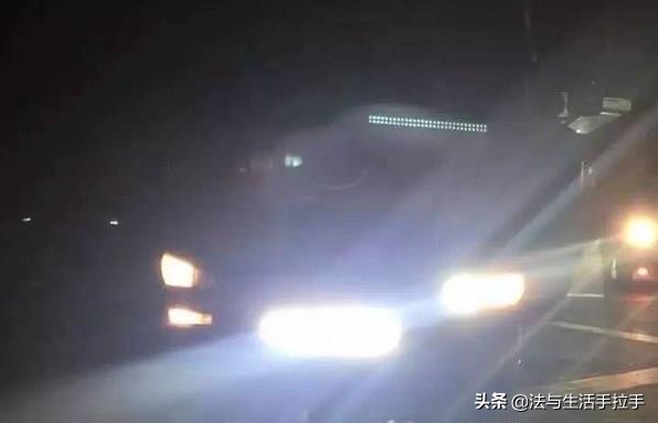 大货车加装长条射灯交警怎么处理,大货车射灯被罚