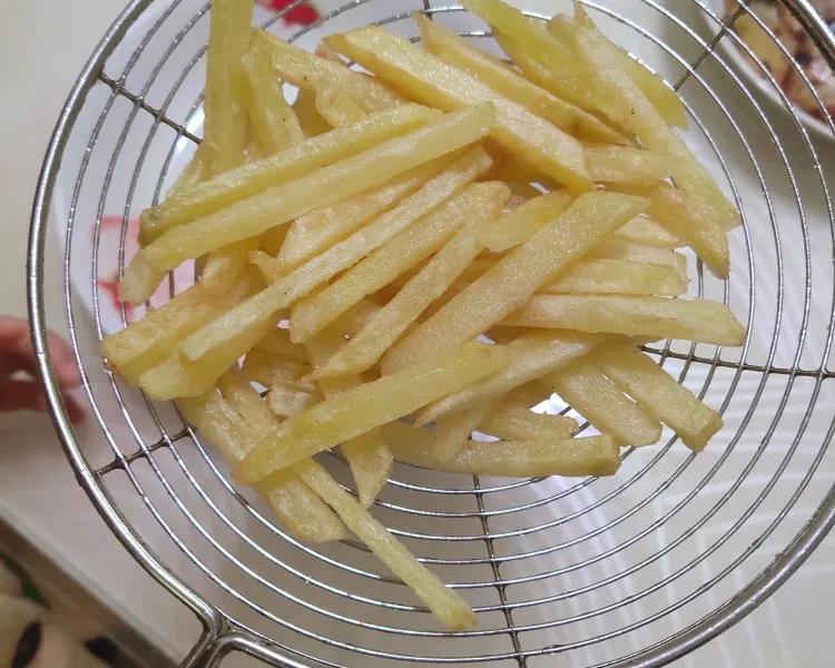 自制薯条白心土豆还是黄心土豆,自制薯条可以用土豆淀粉吗