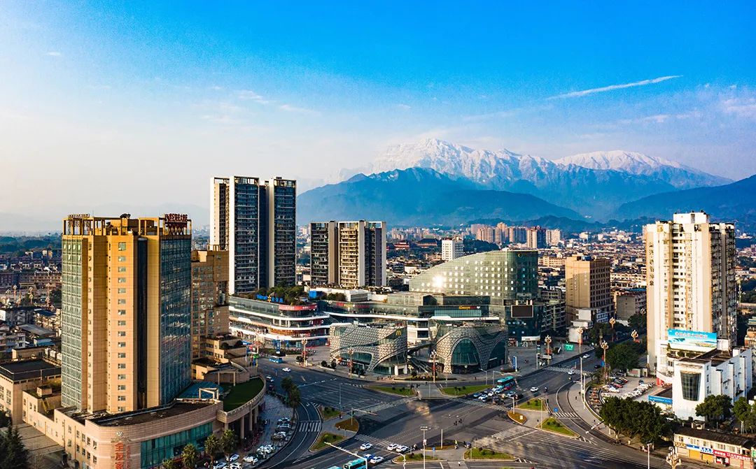 峨眉山旅游有哪些好玩的好吃的,峨眉山吃喝玩旅游攻略