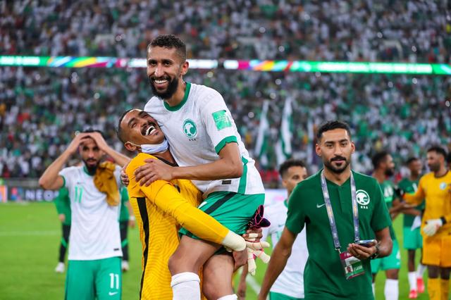 沙特世界杯惨败记录,我要写一个惨字gif