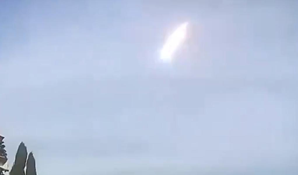 火球从天而降完整视频,火球从天而降的真实视频