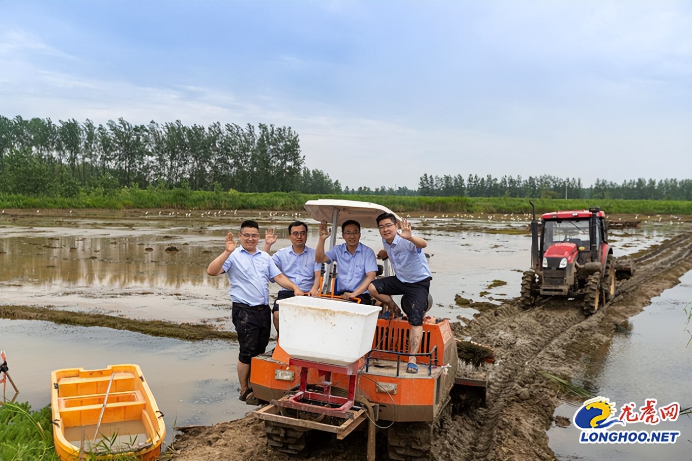 男子做农业十多年达4000亩，曾遇瓶颈险停滞，亏得农担“送”钱来