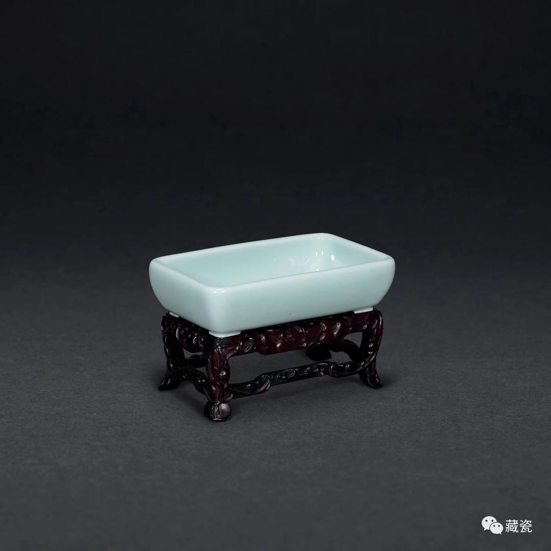 香港佳士得秋拍瓷器成交价,香港佳士得2015秋拍