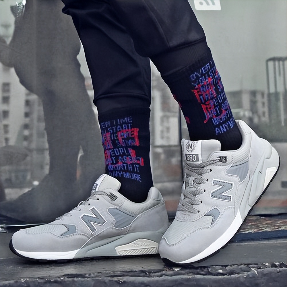 newbalance没有中文名字,Newbalance不是官方店靠谱吗