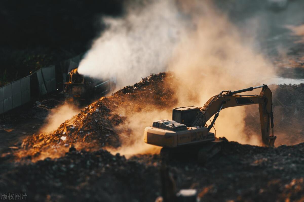 学历贬值中年提升学历毫无意义,学历贬值出路在哪