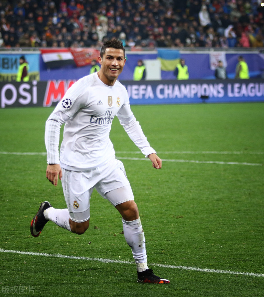 梅西勇夺美洲杯冠军,梅西夺得生涯第10座西甲冠军