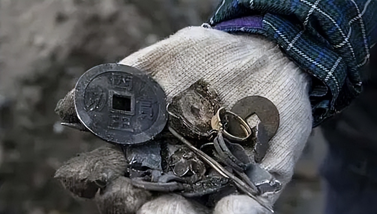 张献忠江口沉银黄金现场图,张献忠沉银哪一年发掘的