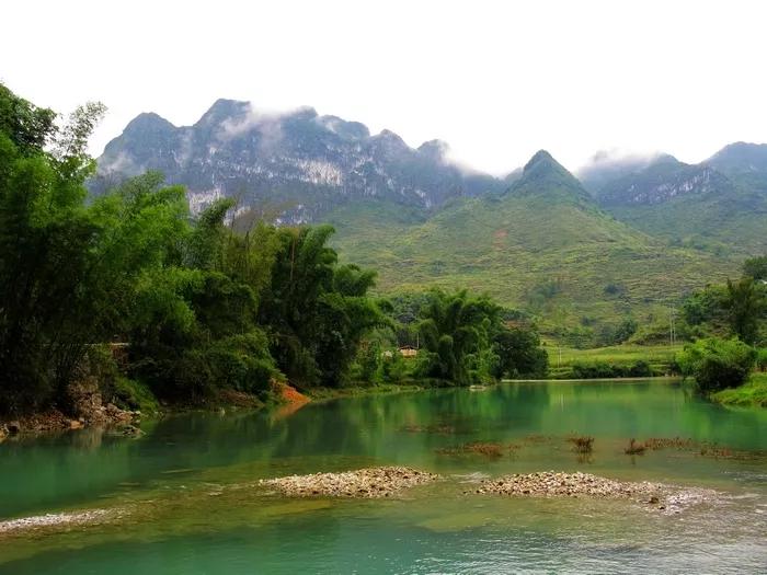 广西深山发现神秘的地方,百色神秘地方