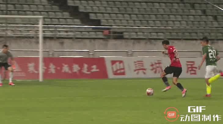 罗慕洛时隔308天重返中超,足坛新星帽子戏法