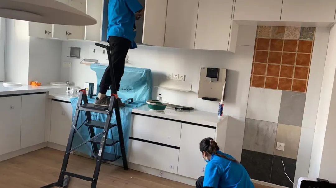 珐琅板优缺点浴室能用珐琅板么,珐琅板和岩板哪个好求回答