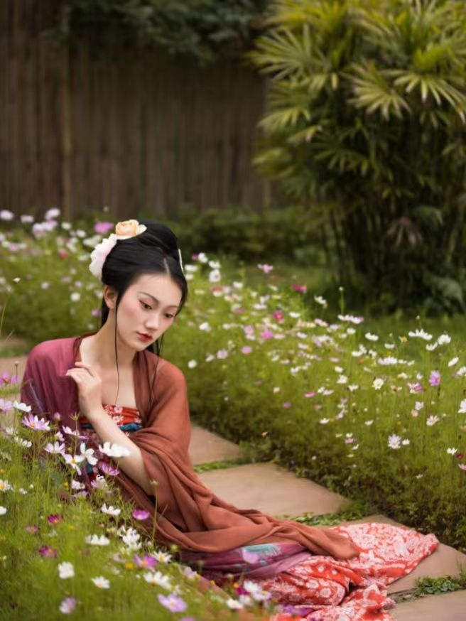 花水湾泡温泉住哪儿好点,花水湾第一村泡温泉价格