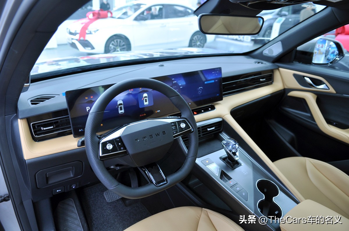 全新第三代荣威rx5动力和内饰,荣威最新款27寸车屏幕怎么用
