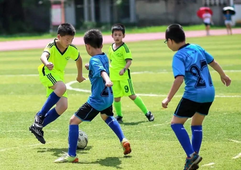 恒大足球学校夏令营,恒大足校2024夏令营