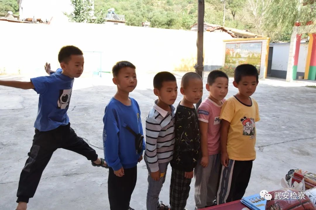 不放弃每一个孩子,为爱守护