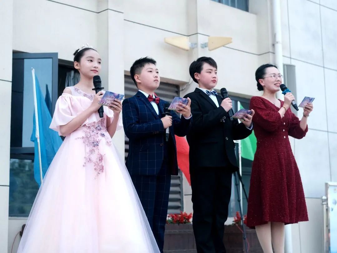 泰州中小学足球联赛,泰州智堡实验学校校运会接力赛