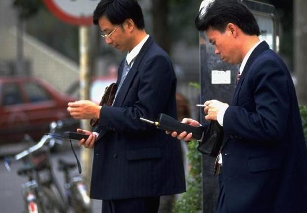 不同年代的人眼中的bb机,大哥大bb机现状