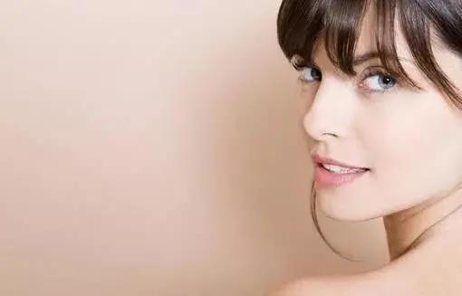 贫民窟女孩常用的护肤品绝不踩雷,贫民窟女孩用不起大牌