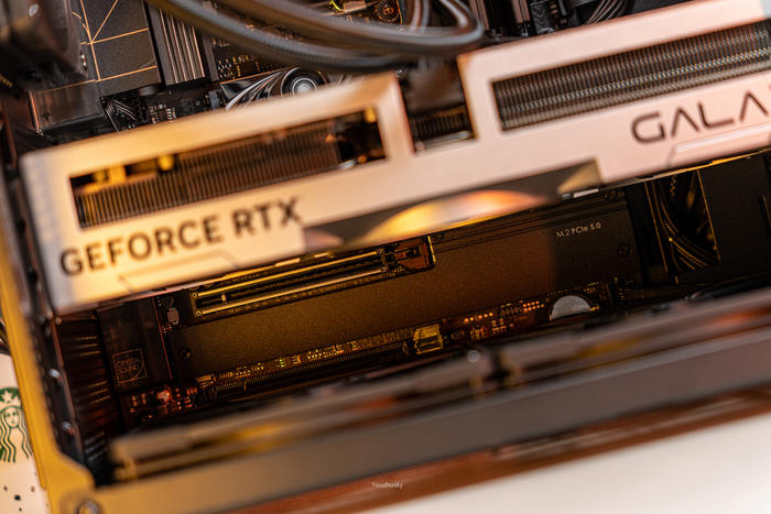 华硕proart4070ti开箱,华硕proartx670配什么显卡