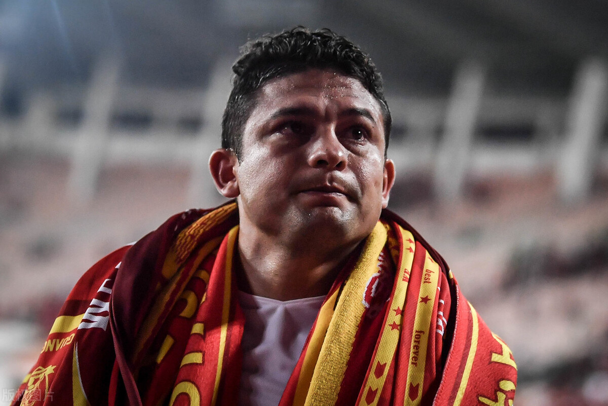 中国足球不应该再去考虑世界杯的问题