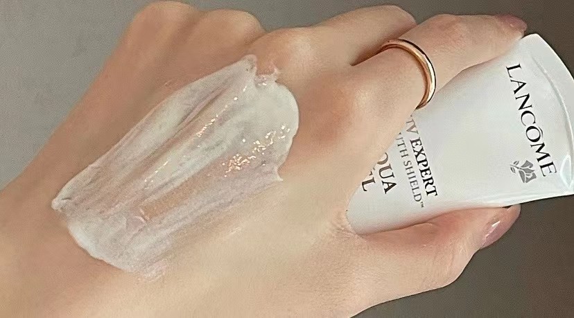 夏季必备的三款防晒霜畅销第一名,2022大牌防晒霜排行榜第一名