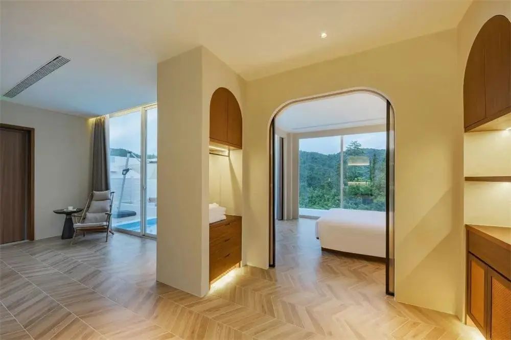 莫干山lv恒温泳池度假村,莫干山lv悬空度假村