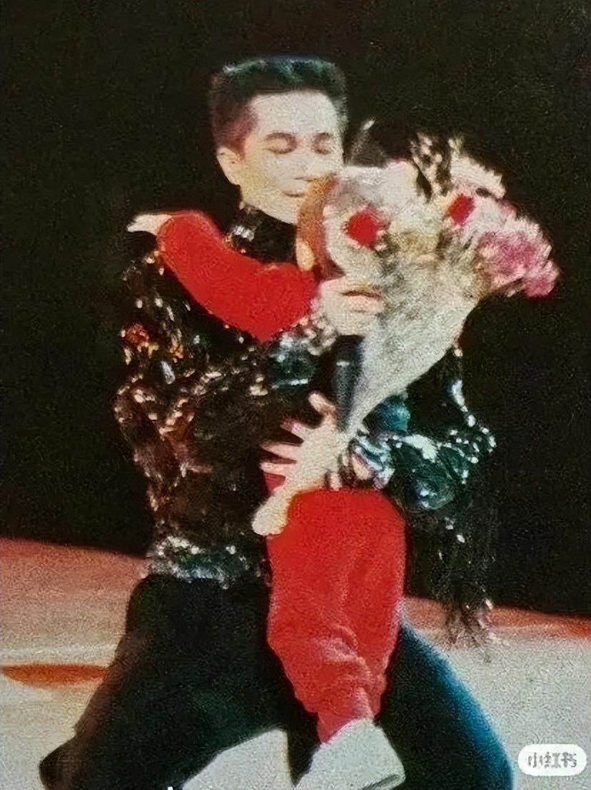 陈百强身材和穿衣风格,陈百强的穿着打扮