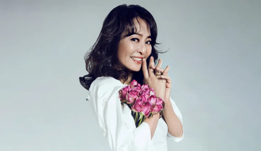 10位晚年移居海外的明星,移民后悔的明星