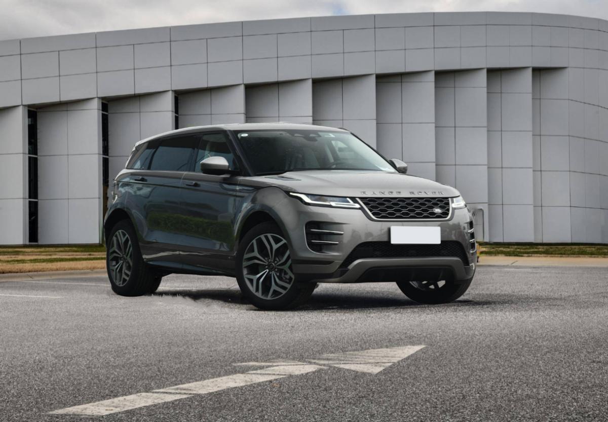 揽胜极光和xt5哪个值得买,路虎揽胜极光智耀版与凯迪拉克xt5