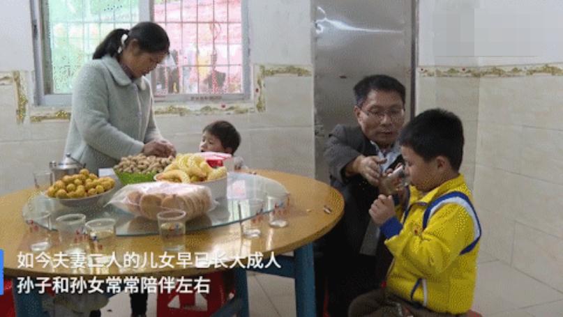 他3岁患病，身高不足1米回乡当村医，30年把自己活成了“巨人”！