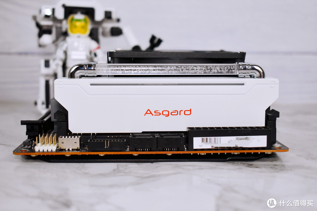 打造小钢炮,技嘉b660小雕主板接口解析