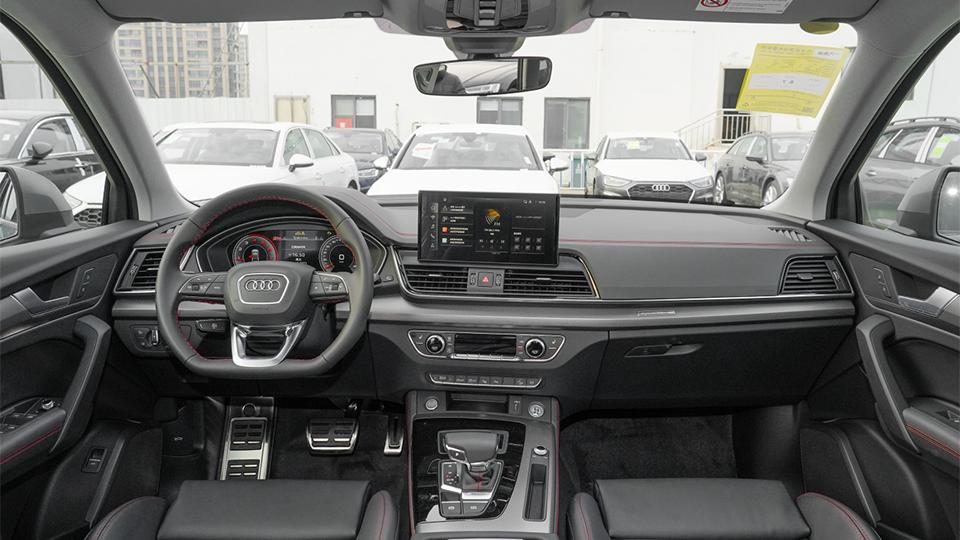 奥迪q5l哪年的最值得买,曾经辉煌现在停产的汽车