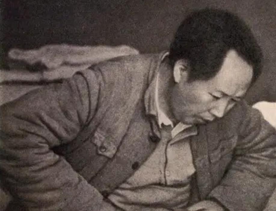 1935年，在遵义会议上讽刺毛主席不会打仗的凯丰，最终结局如何？