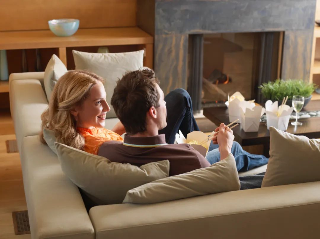 张爱玲真正的成熟就是喜欢,张爱玲年轻的时候小说