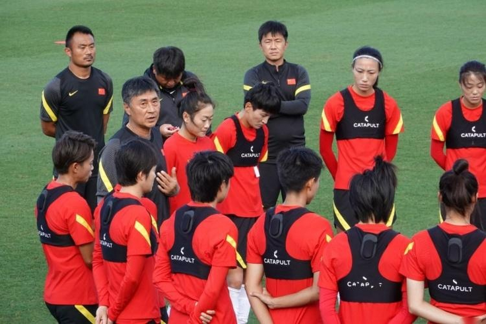 女足大名单贾秀全被质疑,贾秀全对女足夺冠后的评价