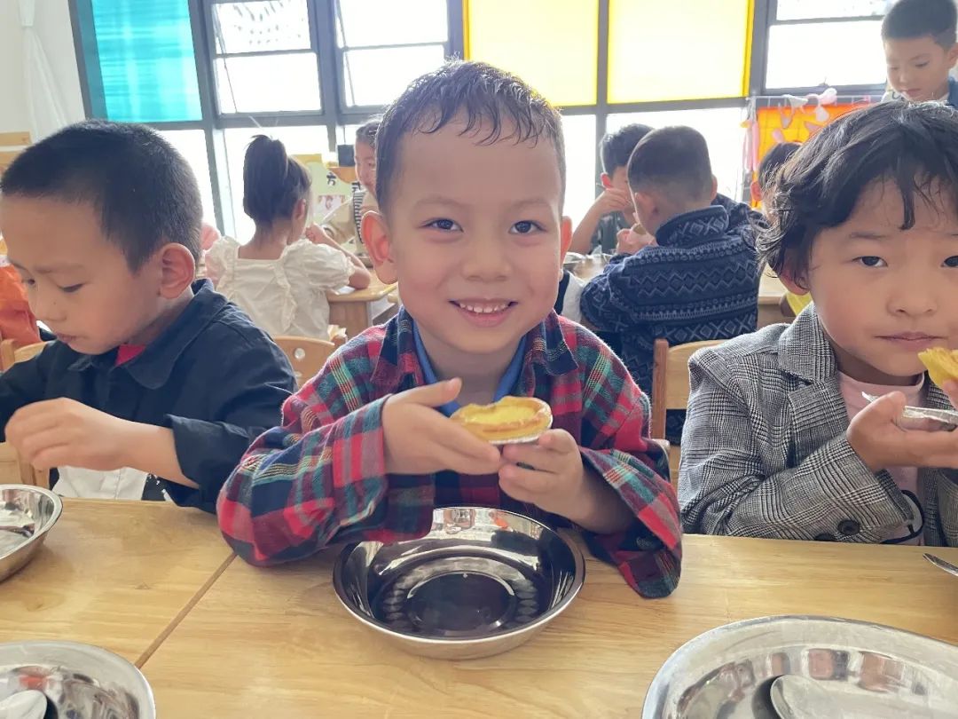 倾听儿童相伴成长六一节视频,六一儿童游玩活动